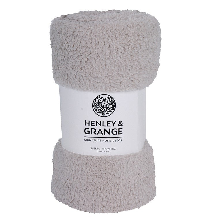 H&G Sherpa Throw Rug, Lunar