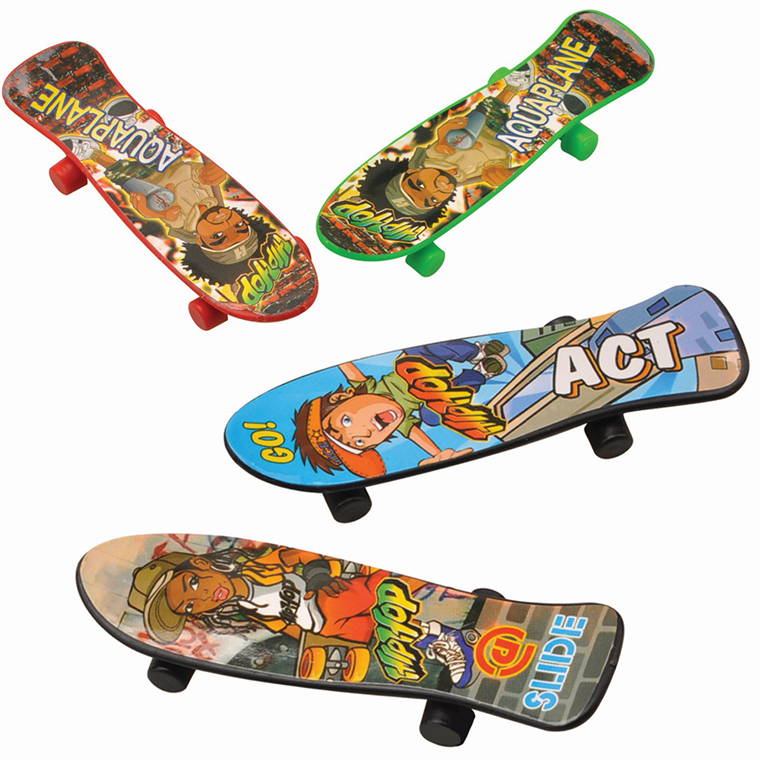 Party Favour Skateboard, 4pk